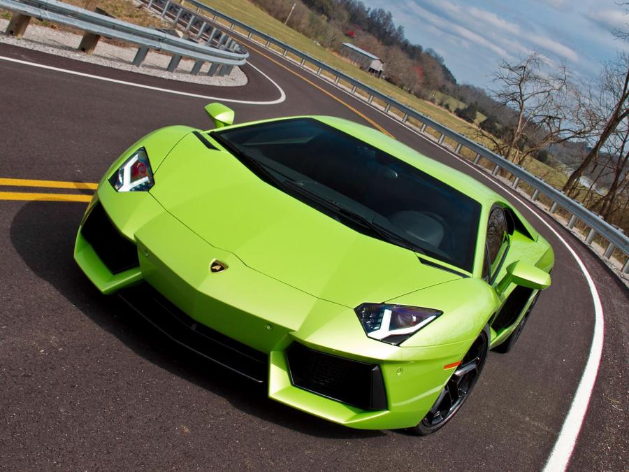  Lamborghini Aventador LP700-4 2011 года  (US) (фото 10 из 13)